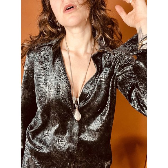 NWT Handmade Quartz Wire Wrapped Necklace With Suede Cord - Gray, Pink - Picture 2 of 4